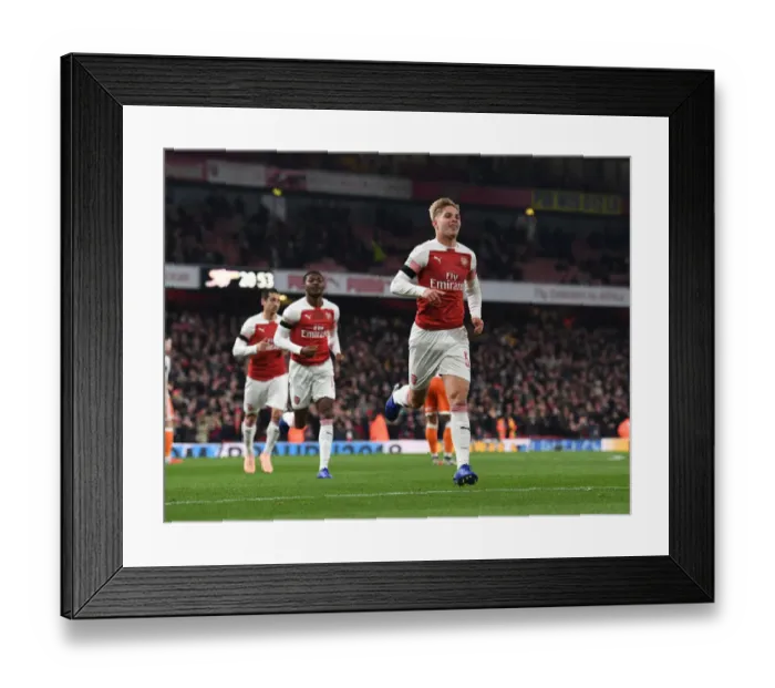 Framed Print : Emile Smith Rowe Scores Second Goal: Arsenal vs. Blackpool, Carabao Cup 2018-19