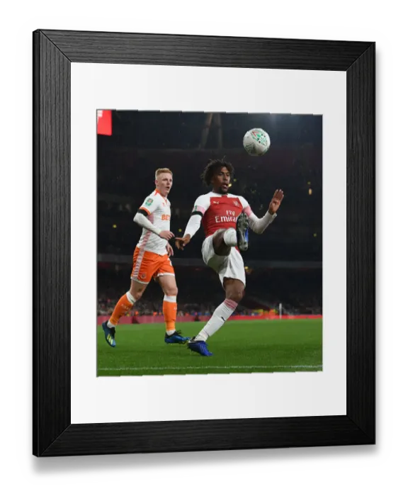 Framed Print : Alex Iwobi in Action: Arsenal vs Blackpool, Carabao Cup 2018-19 Framed Print : Alex Iwobi in Action: Arsenal vs Blackpool, Carabao Cup 2018-19