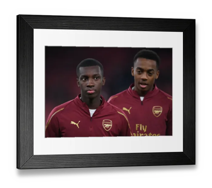 Framed Print : Arsenal's Nketiah and Willock Ready for Carabao Cup Battle Against Blackpool Framed Print : Arsenal's Nketiah and Willock Ready for Carabao Cup Battle Against Blackpool