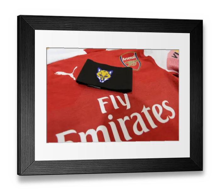 Framed Print : Arsenal vs. Liverpool: In Memory - A Sea of Black Armbands (2018-19)