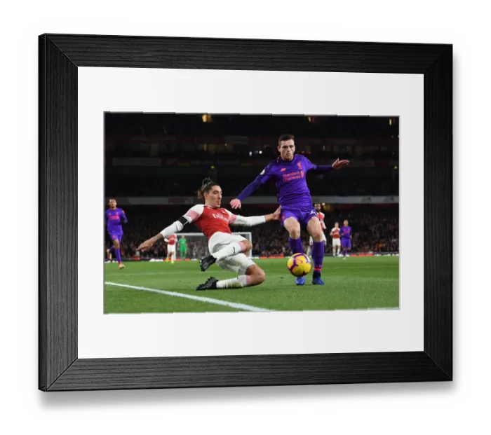 Framed Print : Clash of Titans: Bellerin vs Robertson - Arsenal vs Liverpool, Premier League 2018-19 Framed Print : Clash of Titans: Bellerin vs Robertson - Arsenal vs Liverpool, Premier League 2018-19