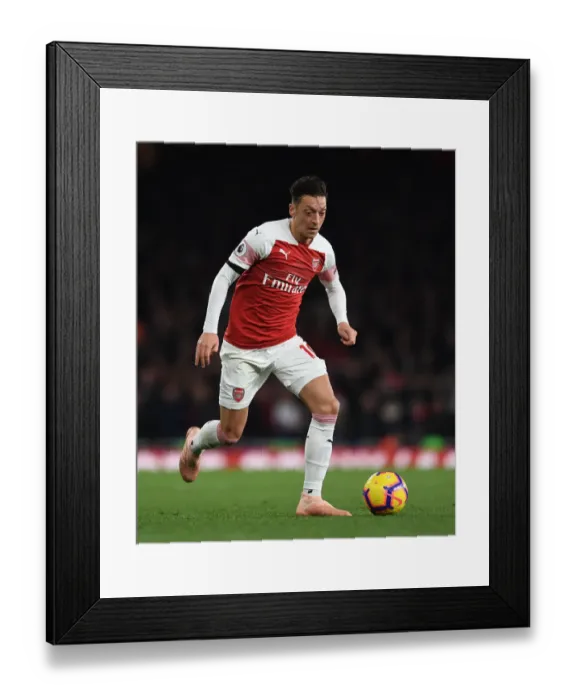 Framed Print : Mesut Ozil in Action: Arsenal vs. Liverpool, Premier League 2018-19