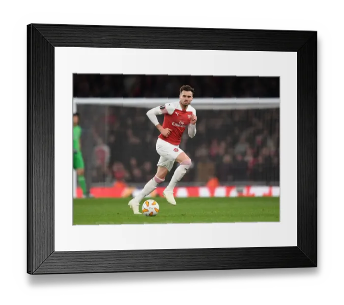 Framed Print : Carl Jenkinson in Action: Arsenal vs. Sporting CP, Europa League 2018-19 Framed Print : Carl Jenkinson in Action: Arsenal vs. Sporting CP, Europa League 2018-19
