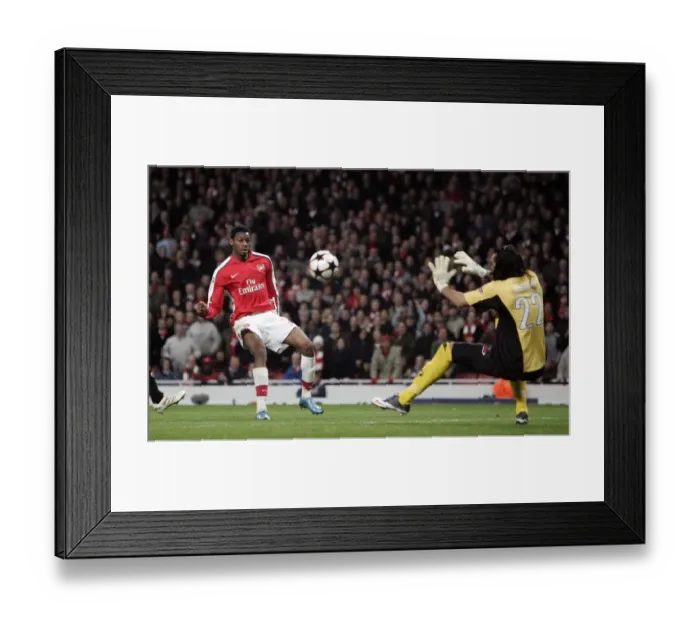 Framed Print : Abou Diaby's Stunner: Arsenal's 4th Goal vs. AZ Alkmaar in Champions League
