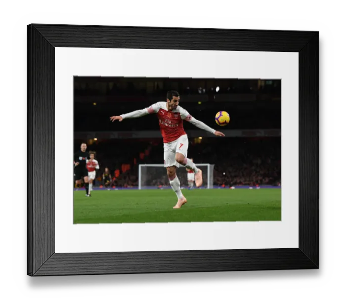 Framed Print : Arsenal's Mkhitaryan Shines in Premier League Clash Against Wolverhampton