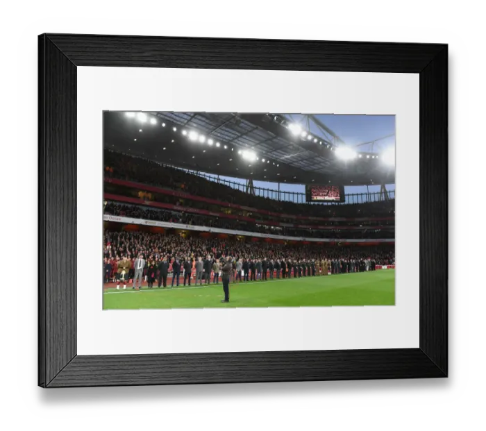 Framed Print : Remembrance Sunday: Royal Artillery Tribute at Arsenal vs. Wolverhampton Wanderers