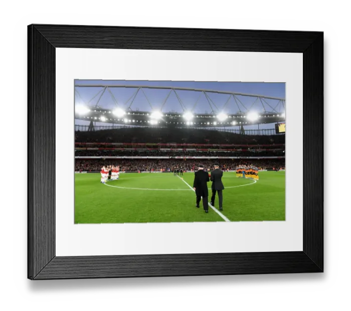 Framed Print : Arsenal vs. Wolverhampton Wanderers: Remembrance Sunday Clash in the Premier League (2018-19) Framed Print : Arsenal vs. Wolverhampton Wanderers: Remembrance Sunday Clash in the Premier League (2018-19)