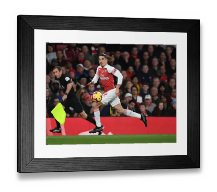 Framed Print : Hector Bellerin: In Action for Arsenal vs. Wolverhampton Wanderers, Premier League 2018-19 Framed Print : Hector Bellerin: In Action for Arsenal vs. Wolverhampton Wanderers, Premier League 2018-19