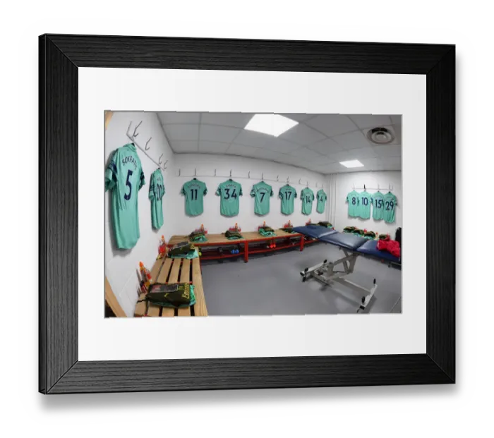 Framed Print : Arsenal Football Club: Unity in the Changing Room before Battle (AFC Bournemouth, 2018-19)
