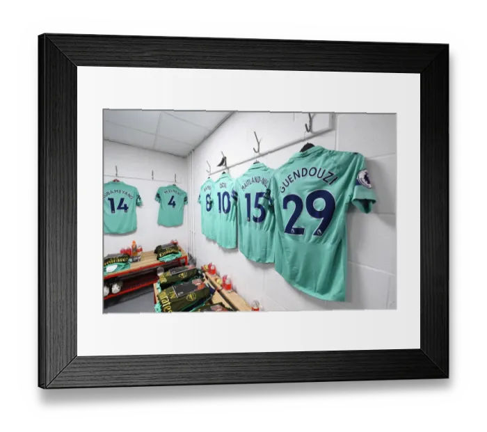 Framed Print : Arsenal Football Club: Unity in the Changing Room - AFC Bournemouth (2018-19)