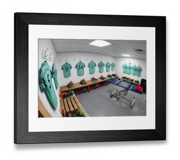 Framed Print : Arsenal Football Club: Pre-Match Huddle in AFC Bournemouth Changing Room (2018-19) Framed Print : Arsenal Football Club: Pre-Match Huddle in AFC Bournemouth Changing Room (2018-19)
