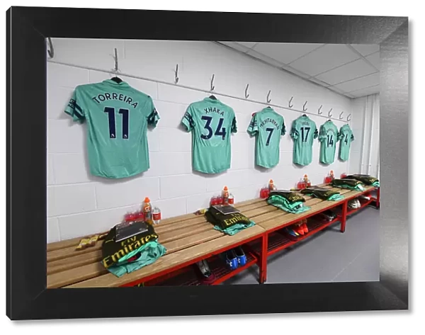 Arsenal Football Club: Unity in the Changing Room Before the Battle (AFC Bournemouth, 2018-19)