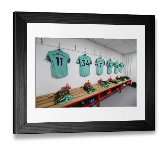 Framed Print : Arsenal Football Club: Unity in the Changing Room Before the Battle (AFC Bournemouth, 2018-19)