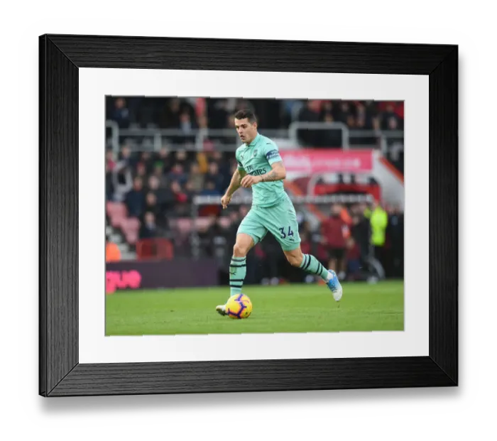 Framed Print : Granit Xhaka: In Action for Arsenal vs AFC Bournemouth, Premier League 2018-19 Framed Print : Granit Xhaka: In Action for Arsenal vs AFC Bournemouth, Premier League 2018-19