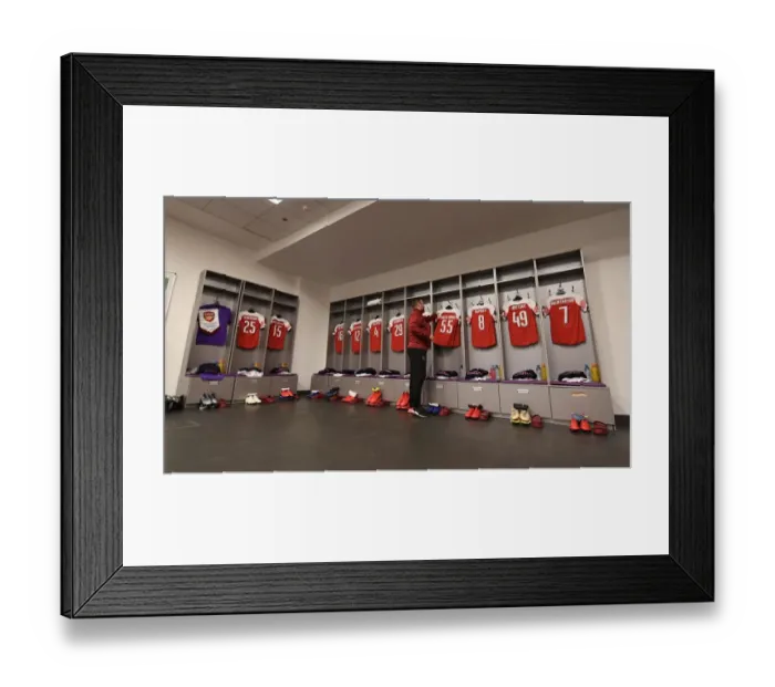 Framed Print : Arsenal Changing Room Before UEFA Europa League Match vs Vorskla Poltava (2018-19) Framed Print : Arsenal Changing Room Before UEFA Europa League Match vs Vorskla Poltava (2018-19)