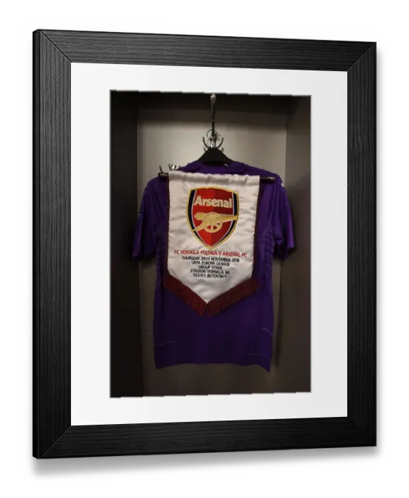 Framed Print : Arsenal Goalkeeping Gear: Pennant in Arsenal Changing Room for Vorskla Poltava Match Framed Print : Arsenal Goalkeeping Gear: Pennant in Arsenal Changing Room for Vorskla Poltava Match