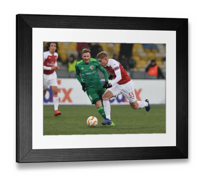 Framed Print : Emile Smith Rowe vs Oleksandr Skliar: A Europa League Showdown