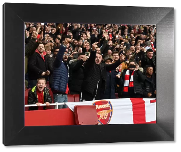 Arsenal's Aubameyang Scores Dramatic Winner: Arsenal Fans Go Wild vs. Tottenham