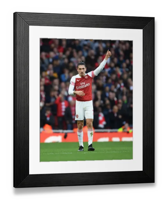 Framed Print : Hector Bellerin in Action: Arsenal vs. Tottenham, Premier League 2018-19