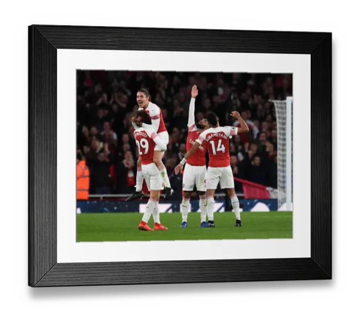 Framed Print : Hector Bellerin's Triumph: Arsenal's Glory Over Tottenham Hotspur (2018-19)