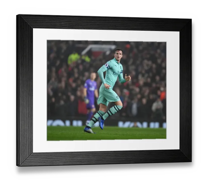 Framed Print : Rob Holding in Action: Manchester United vs. Arsenal FC, Premier League (December 2018)