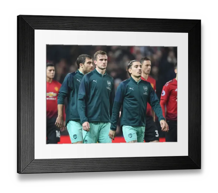 Framed Print : Arsenal's Holding and Bellerin: United Showdown Preparation (2018-19) Framed Print : Arsenal's Holding and Bellerin: United Showdown Preparation (2018-19)