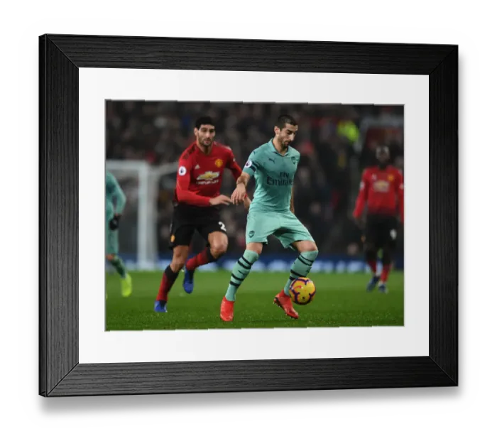 Framed Print : Henrikh Mkhitaryan in Action: Manchester United vs. Arsenal, Premier League 2018-19 Framed Print : Henrikh Mkhitaryan in Action: Manchester United vs. Arsenal, Premier League 2018-19