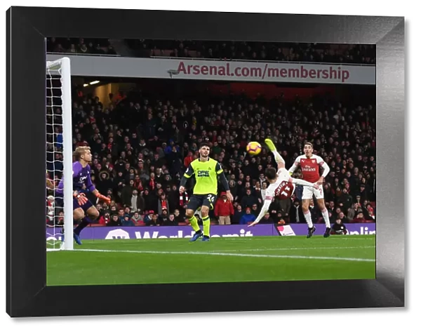 Lucas Torreira Scores: Arsenal's Triumph Over Huddersfield Town in Premier League 2018-19