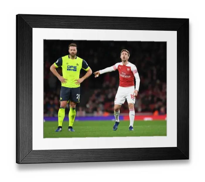 Framed Print : Monreal Marks Depoitre: Arsenal vs. Huddersfield, Premier League (2018-19) Framed Print : Monreal Marks Depoitre: Arsenal vs. Huddersfield, Premier League (2018-19)