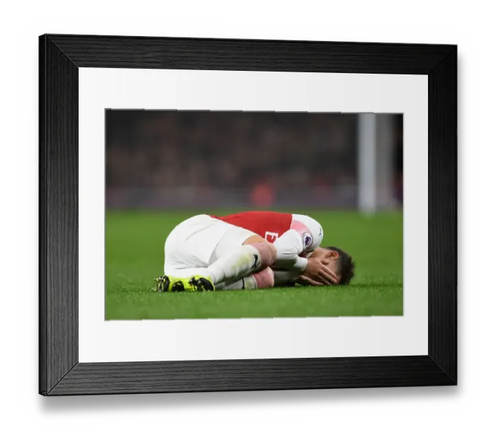 Framed Print : Lucas Torreira in Action: Arsenal vs Huddersfield Town, Premier League 2018-19 Framed Print : Lucas Torreira in Action: Arsenal vs Huddersfield Town, Premier League 2018-19