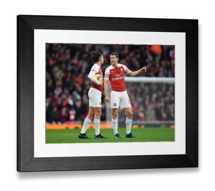 Framed Print : Arsenal FC: Bellerin and Lichtsteiner in Action against Huddersfield Town (2018-19) Framed Print : Arsenal FC: Bellerin and Lichtsteiner in Action against Huddersfield Town (2018-19)