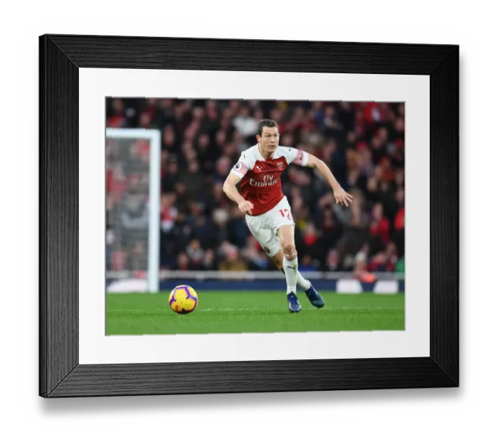 Framed Print : Stephan Lichtsteiner in Action: Arsenal vs Huddersfield Town, Premier League 2018-19
