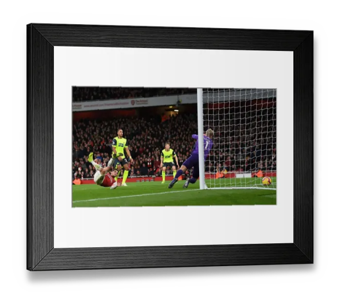 Framed Print : Lucas Torreira Scores: Arsenal's Thrilling Victory Over Huddersfield Town, Premier League 2018-19