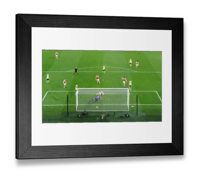 Framed Print : Lucas Torreira Scores the Winning Goal: Arsenal's Triumph Over Huddersfield Town (December 2018)