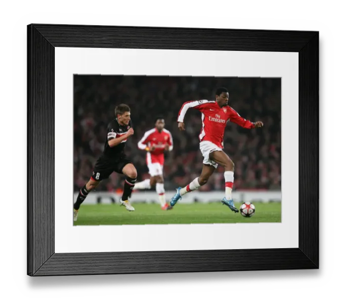 Framed Print : Abou Diaby (Arsenal) Stijn Schaars (AZ)