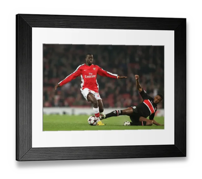 Framed Print : Emmanuel Eboue (Arsenal) David Mendes da Silva (AZ) Framed Print : Emmanuel Eboue (Arsenal) David Mendes da Silva (AZ)