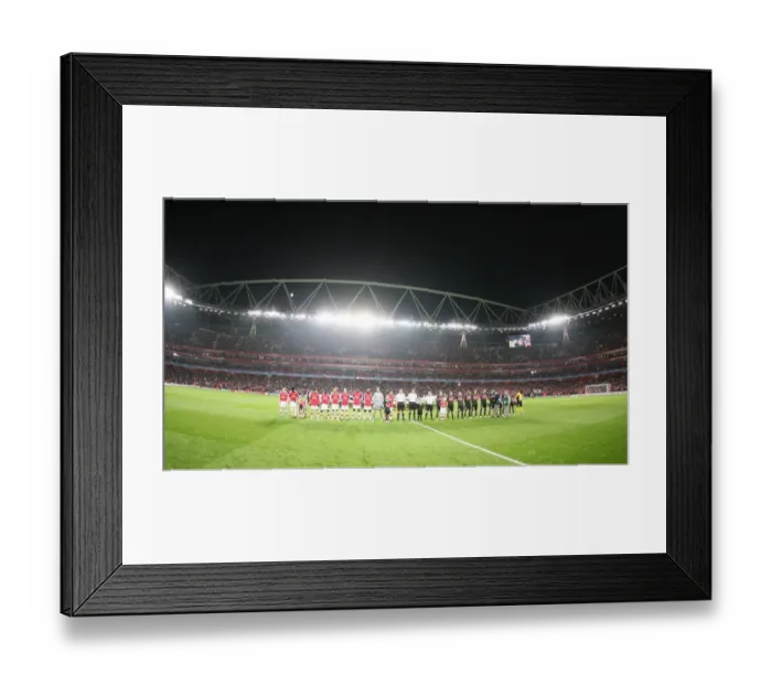 Framed Print : Arsenal vs AZ Alkmaar: 4-1 Victory in UEFA Champions League Group H (2009) Framed Print : Arsenal vs AZ Alkmaar: 4-1 Victory in UEFA Champions League Group H (2009)