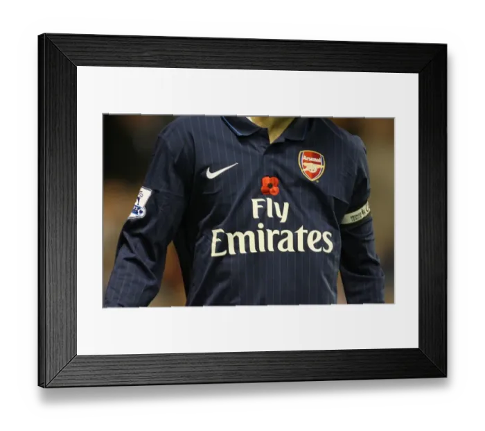 Framed Print : Poppey shirt Framed Print : Poppey shirt