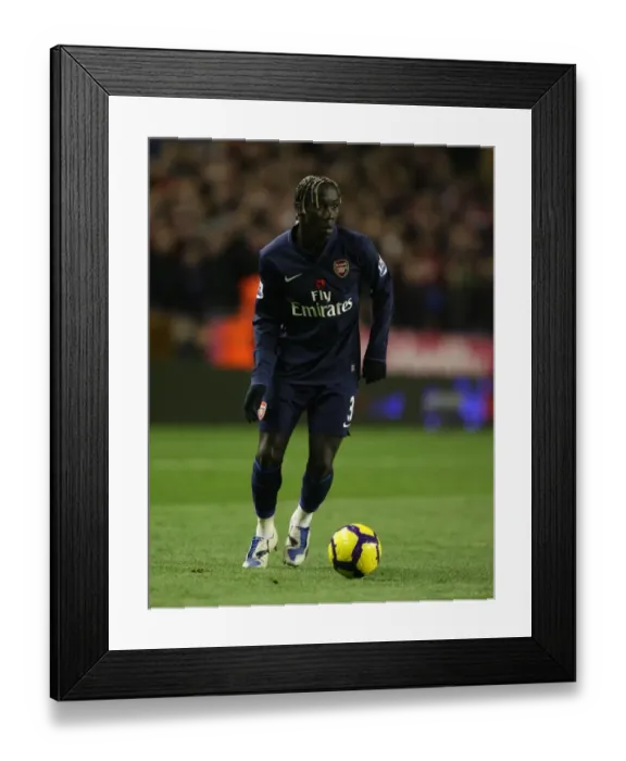 Framed Print : Dominant Sagna: Arsenal's 4-1 Victory Over Wolves in the Premier League (2009)