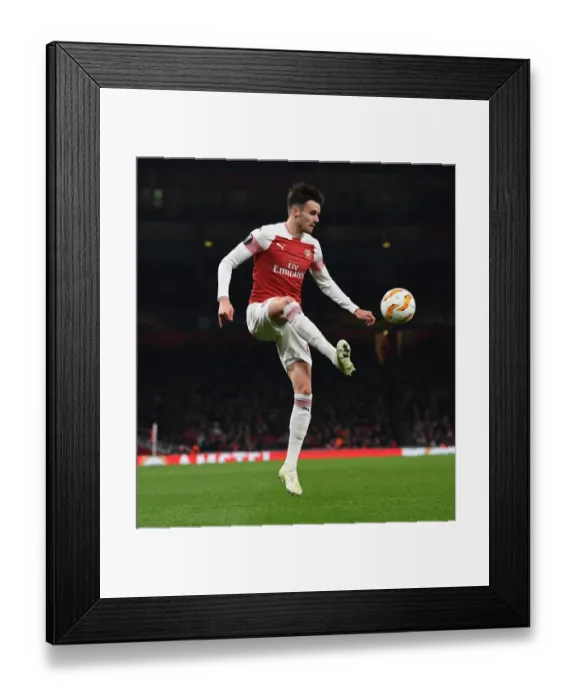 Framed Print : Carl Jenkinson in Action for Arsenal against Qarabag in UEFA Europa League Group E