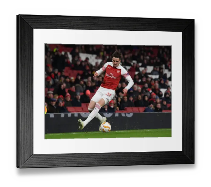 Framed Print : Arsenal's Carl Jenkinson in Action against Qarabag FK, UEFA Europa League 2018-19