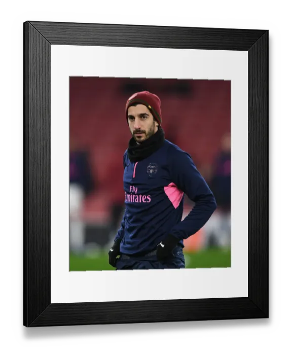 Framed Print : Henrikh Mkhitaryan - Arsenal FC: Ready for Action against Qarabag FK in Europa League