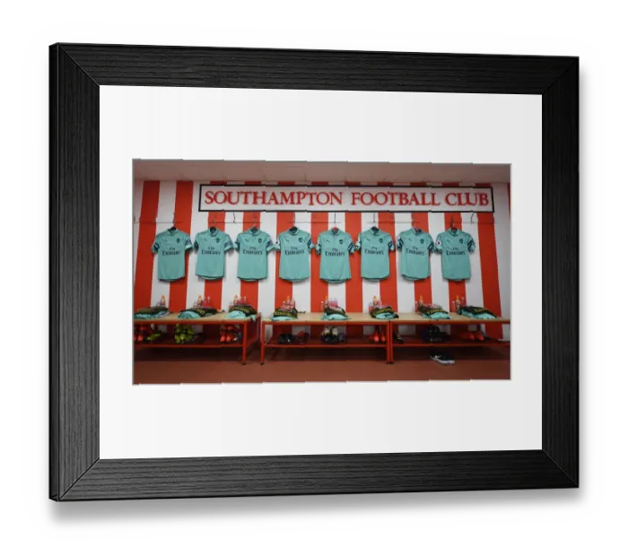 Framed Print : Southampton FC v Arsenal FC - Premier League
