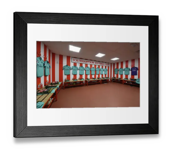 Framed Print : Arsenal Changing Room Before Southampton Clash - Premier League, December 2018