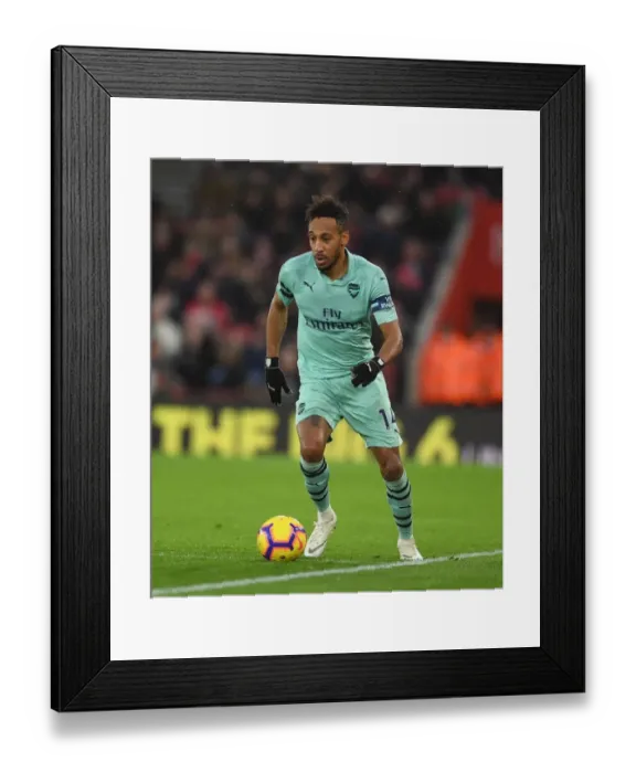 Framed Print : Pierre-Emerick Aubameyang in Action: Arsenal vs Southampton, Premier League 2018-19 Framed Print : Pierre-Emerick Aubameyang in Action: Arsenal vs Southampton, Premier League 2018-19