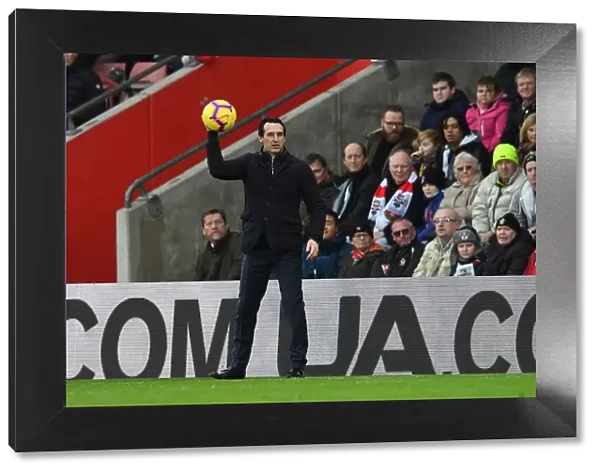 Unai Emery Leads Arsenal Against Southampton in Premier League Clash (2018-19)
