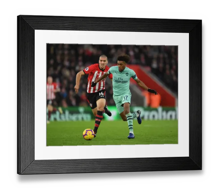 Framed Print : Clash of Midfielders: Iwobi vs. Romeu - Southampton vs. Arsenal, Premier League 2018-19