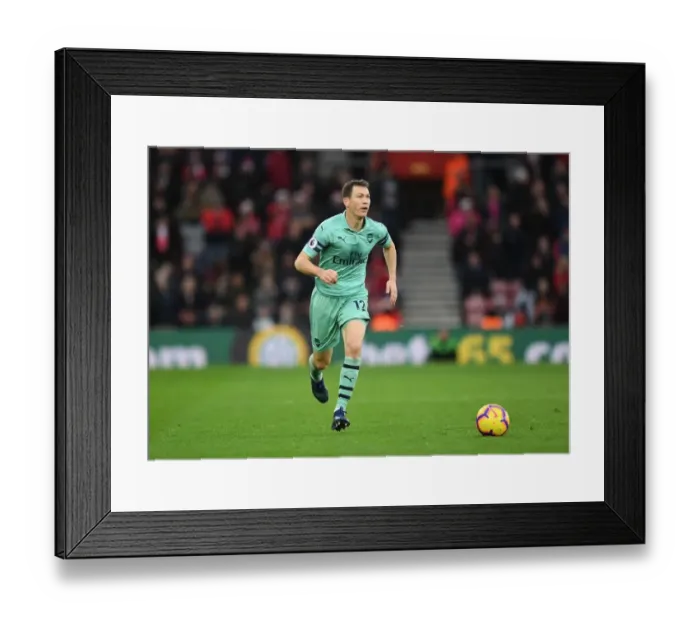 Framed Print : Stephan Lichtsteiner in Action: Southampton vs Arsenal, Premier League 2018-19