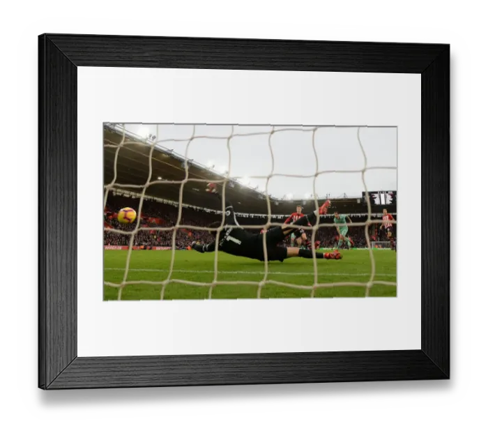 Framed Print : Henrikh Mkhitaryan Scores First Goal: Southampton vs. Arsenal, Premier League 2018-19