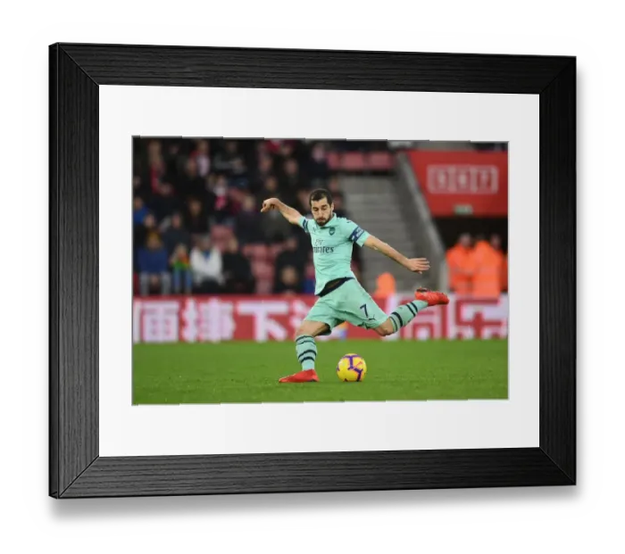Framed Print : Henrikh Mkhitaryan Scores Arsenal's Second Goal vs Southampton (2018-19)